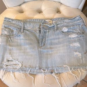 A&F mini skirt